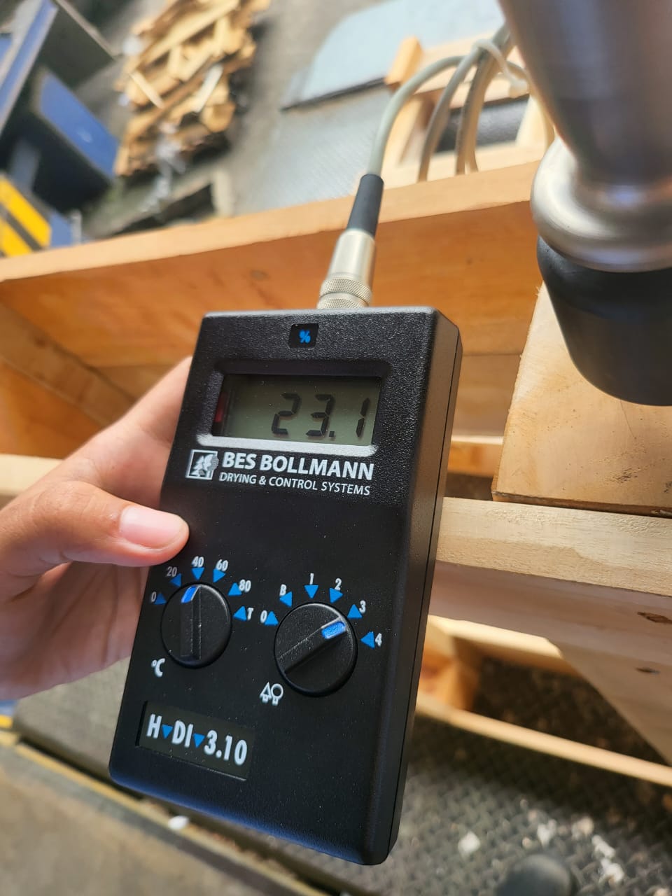 Moisture meter